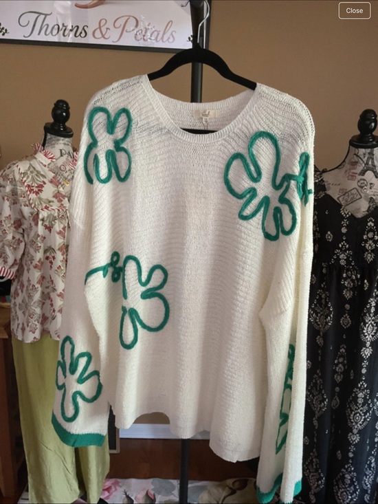 Easel Sweaters - Easel White Crewneck Sweater with Green Floral Size 1X
